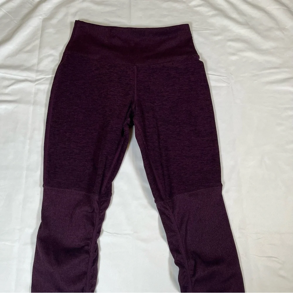 Alo‎ Yoga High Waisted Goddess Leggings S Purple Yoga workout